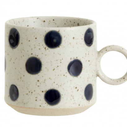 GRAINY dot cup w. handle, sand/dark blue - Design Your Home